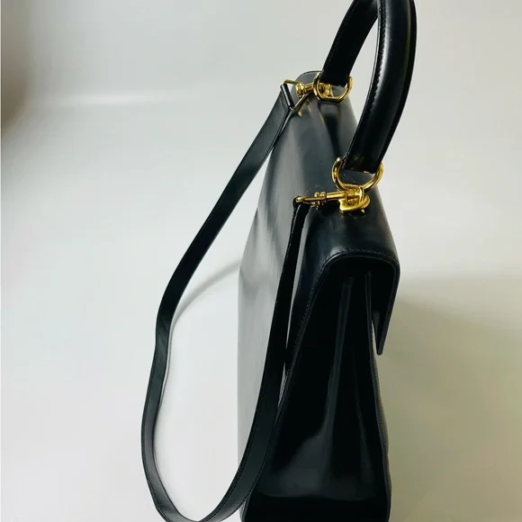 Vintage Gucci handbag - Picture 2 of 9